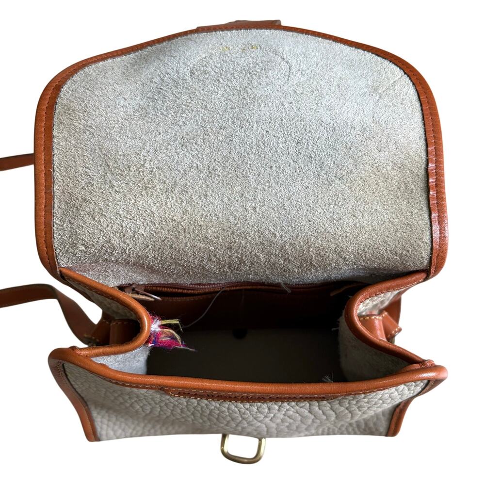 Vintage Dooney & Bourke All Weather Leather Essex Pebbled Cream Crossbody Purse - Picture 4 of 8